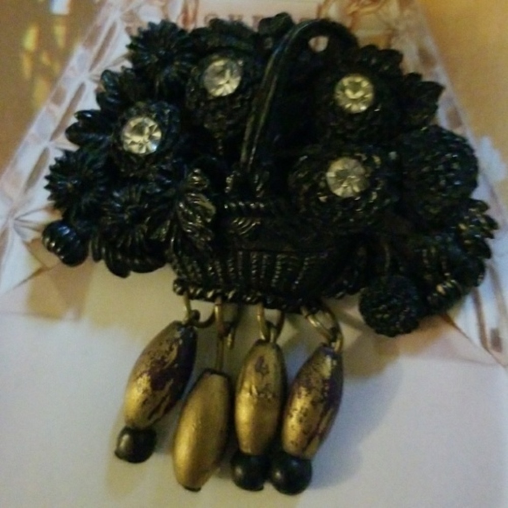 Vintage Resin  Rhinestone Floral Dangle Brooch - Picture 3 of 4